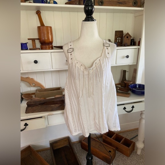 Dior - Picture 1 of 9